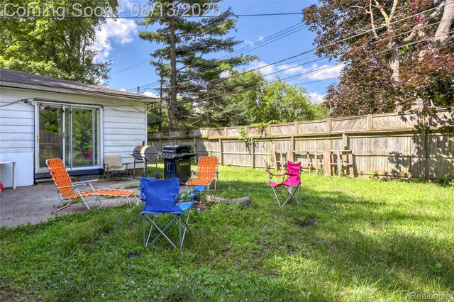 5850 DANIELS Street, Taylor, MI 48180