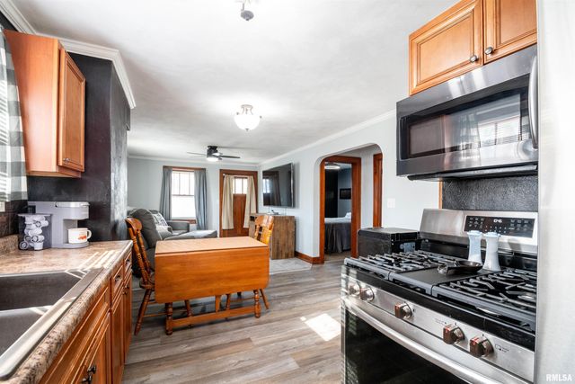 3810 S CHALMERS Avenue, Bartonville, IL 61607