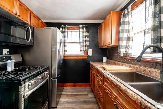 3810 S CHALMERS Avenue, Bartonville, IL 61607