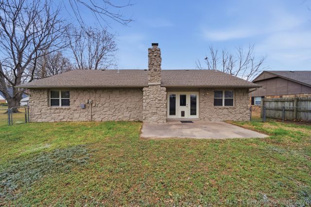 117 W Timberlane Court, Broken Arrow, OK 74011