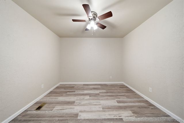 117 W Timberlane Court, Broken Arrow, OK 74011