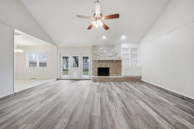 117 W Timberlane Court, Broken Arrow, OK 74011