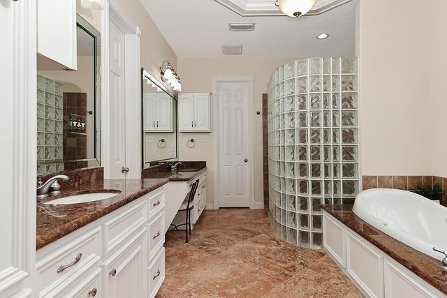 7916 Wooded Way Drive, Spring, TX 77389