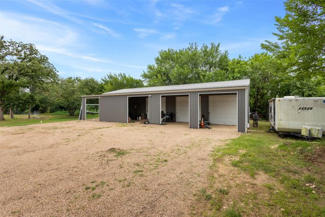 2421 N County Road 810, Alvarado, TX 76009