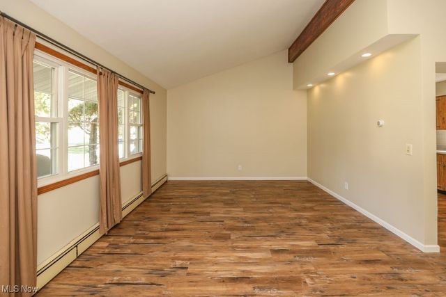 4852 Lovers Lane, Ravenna, OH 44266