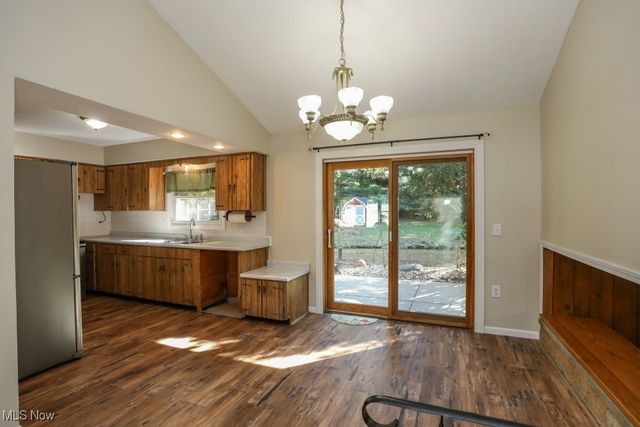 4852 Lovers Lane, Ravenna, OH 44266