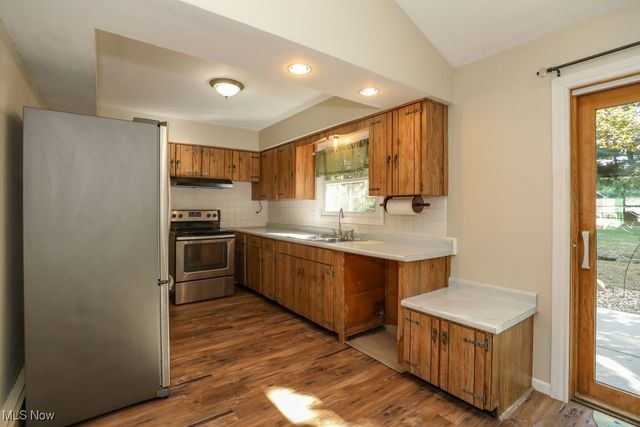 4852 Lovers Lane, Ravenna, OH 44266