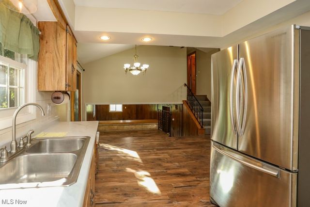 4852 Lovers Lane, Ravenna, OH 44266