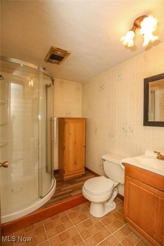 4852 Lovers Lane, Ravenna, OH 44266