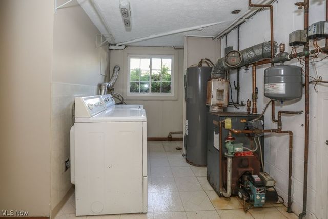 4852 Lovers Lane, Ravenna, OH 44266