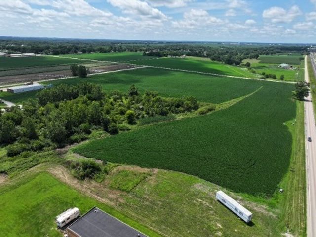 3700 Plank Road, Peru, IL 61354