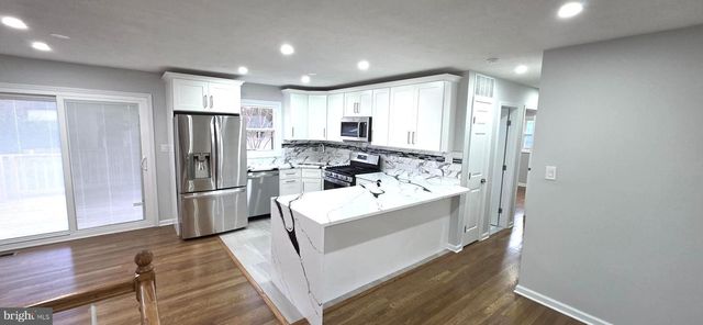 4813 LAWRENCE ST, Alexandria, VA 22309