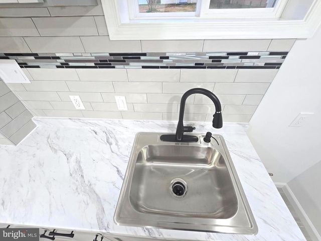 4813 LAWRENCE ST, Alexandria, VA 22309