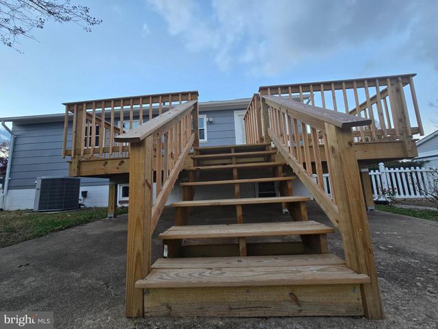 4813 LAWRENCE ST, Alexandria, VA 22309