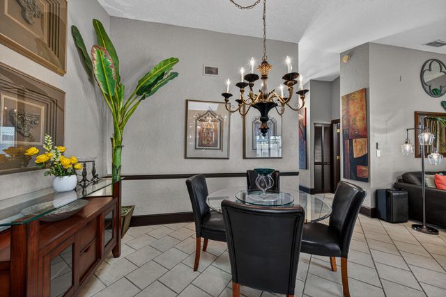 3068 S Oakland Forest Drive 806, Oakland Park, FL 33309