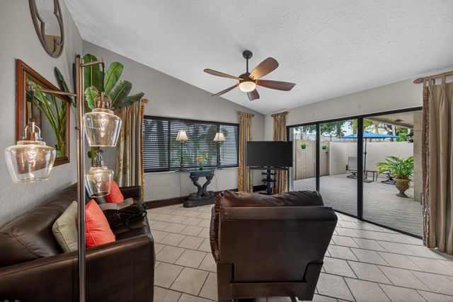 3068 S Oakland Forest Drive 806, Oakland Park, FL 33309