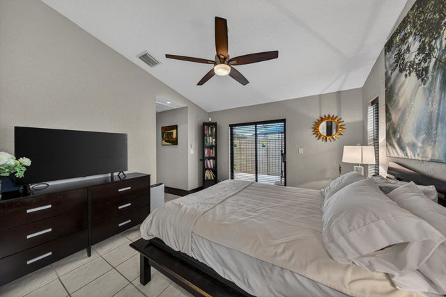 3068 S Oakland Forest Drive 806, Oakland Park, FL 33309