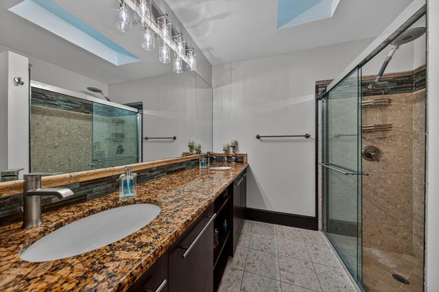 3068 S Oakland Forest Drive 806, Oakland Park, FL 33309