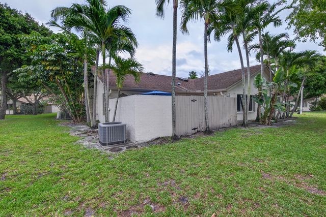 3068 S Oakland Forest Drive 806, Oakland Park, FL 33309