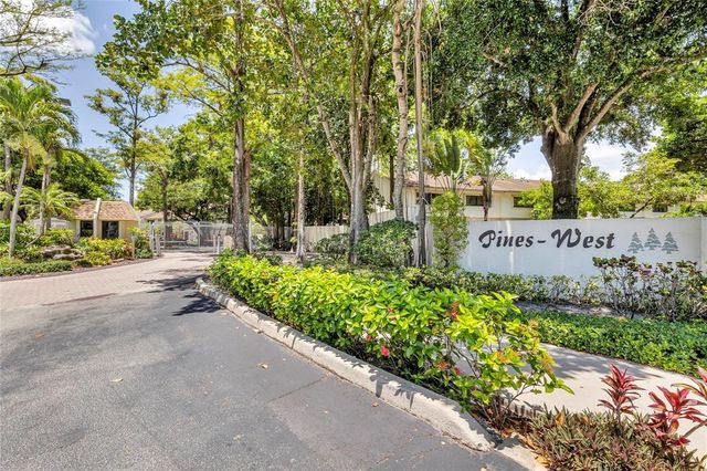 3068 S Oakland Forest Drive 806, Oakland Park, FL 33309