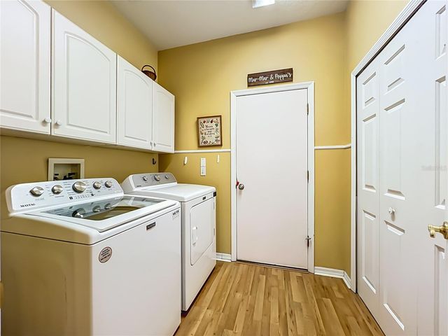 8031 ARCADIAN COURT, Mount Dora, FL 32757