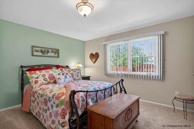746 CIMARRON DR, Cheyenne, WY 82009