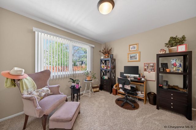 746 CIMARRON DR, Cheyenne, WY 82009