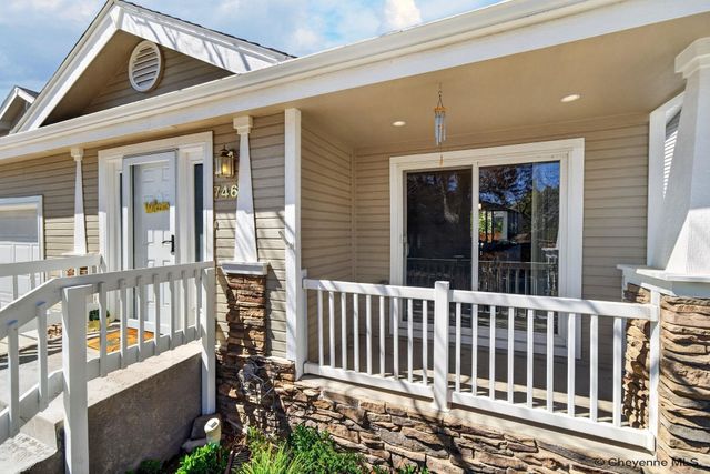 746 CIMARRON DR, Cheyenne, WY 82009
