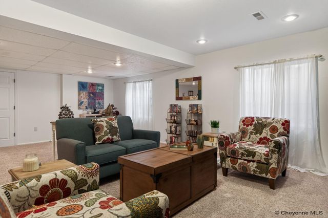 746 CIMARRON DR, Cheyenne, WY 82009