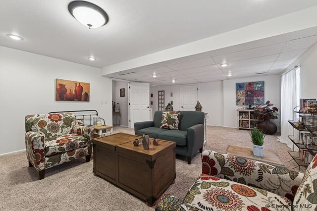 746 CIMARRON DR, Cheyenne, WY 82009