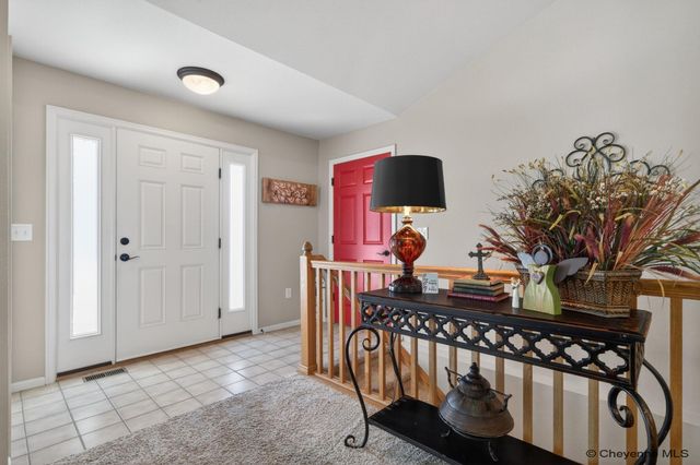 746 CIMARRON DR, Cheyenne, WY 82009