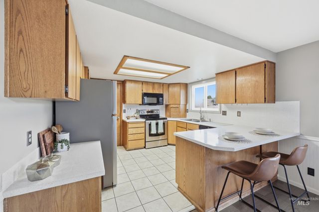 1132 S Amaya Pl, Boise, ID 83709