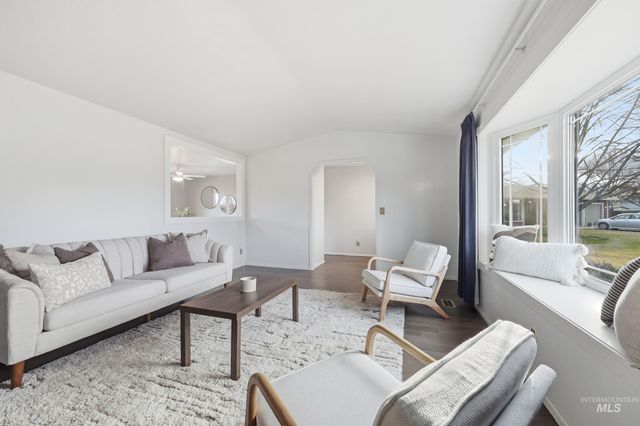 1132 S Amaya Pl, Boise, ID 83709