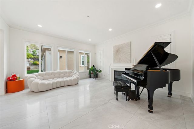 18857 SECRETARIAT WAY, Yorba Linda, CA 92886
