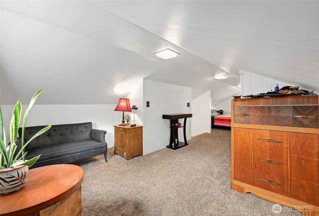 525 12th Avenue SE, Olympia, WA 98501