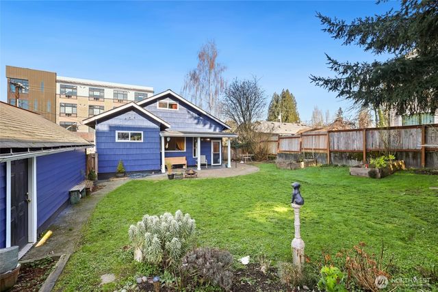 525 12th Avenue SE, Olympia, WA 98501