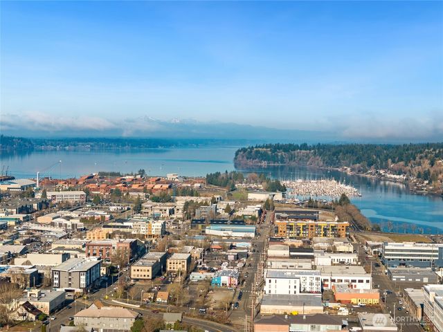 525 12th Avenue SE, Olympia, WA 98501