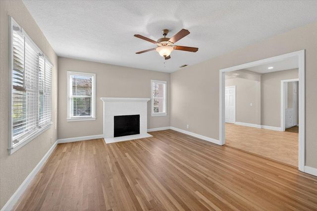 1146 E Cortland, Fresno, CA 93704