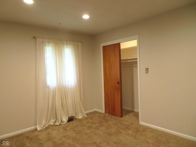 8312 Northern Drive, Avon, IN 46123