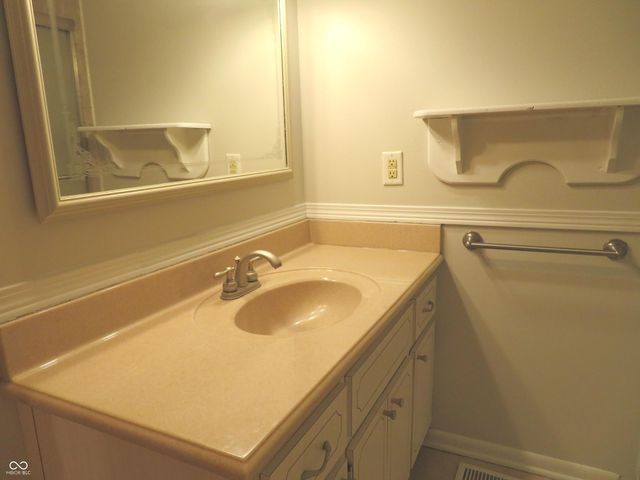 8312 Northern Drive, Avon, IN 46123