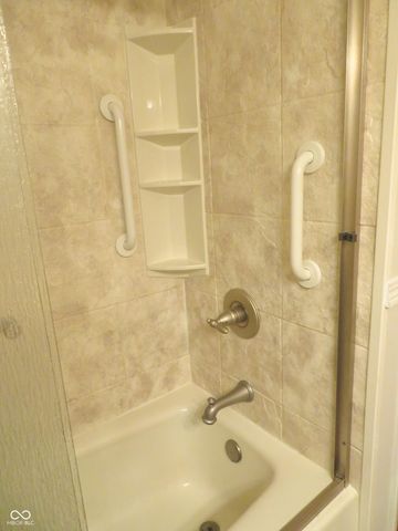 8312 Northern Drive, Avon, IN 46123