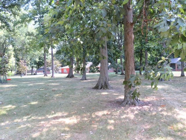 8312 Northern Drive, Avon, IN 46123