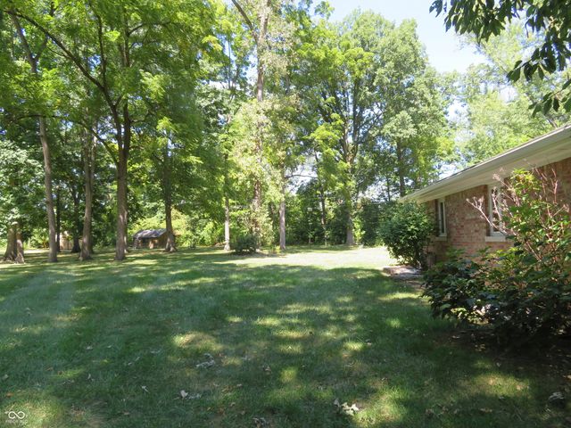 8312 Northern Drive, Avon, IN 46123