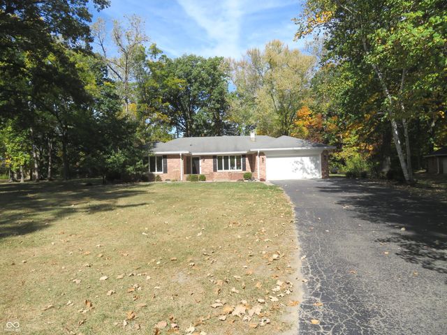 8312 Northern Drive, Avon, IN 46123