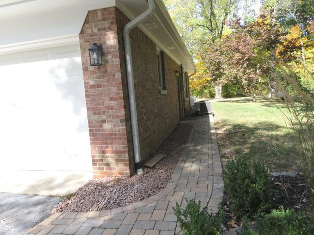 8312 Northern Drive, Avon, IN 46123