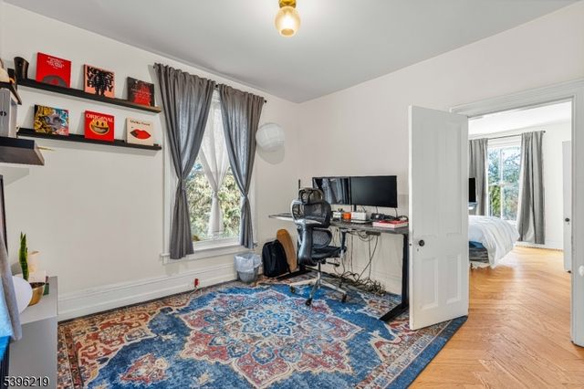 1370 Johnston Dr, Watchung Boro, NJ 07069