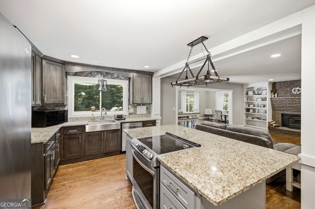 4060 Ponderosa Lane, Gainesville, GA 30506