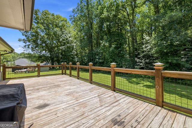 4060 Ponderosa Lane, Gainesville, GA 30506