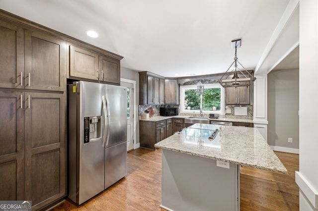 4060 Ponderosa Lane, Gainesville, GA 30506