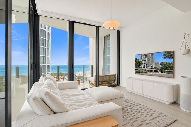 2831 S Bayshore Drive 2204, Miami, FL 33133